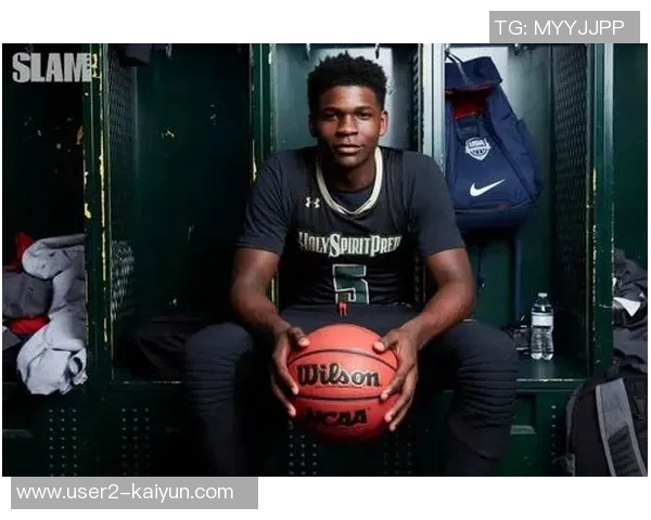 爱德华兹荣膺SLAM杂志封面人物再创辉煌第三次当选引发热议